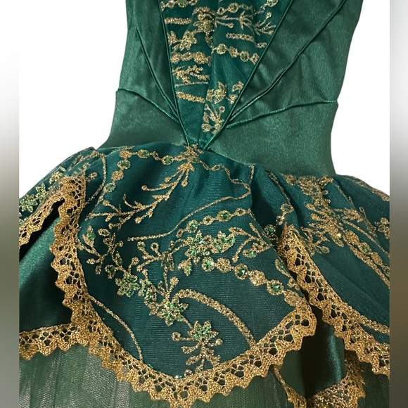 Revolution Dance wear Size MC - Picture 4 of 7